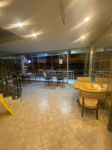 Serviced apartment with yard & terrace — photo 4
