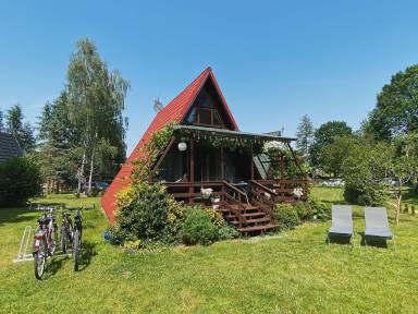 Charmantes Ferienhaus in Ińsko mit Garten, Grill und Terrasse