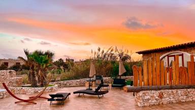 Magnifica villa accogliente e familiare con terrazza, giardino e griglia | Vista sul mare | Ammette cani