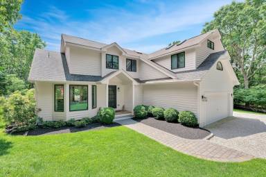 House Pool Wainscott