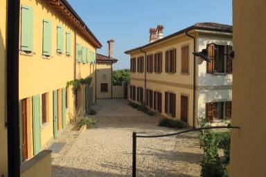 Casa  Montevecchia