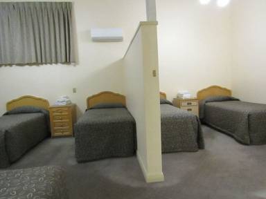 Motel  Plympton