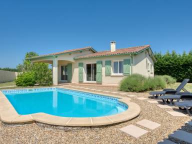 Ferienhaus mit Pool für 6 Gäste mit Hund in Ordonnac, Nouvelle-Aquitaine