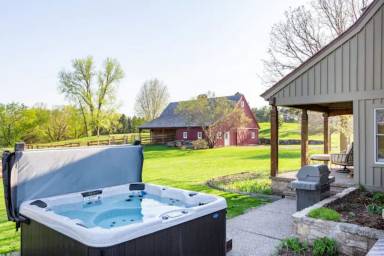 Farmhouse Stillwater