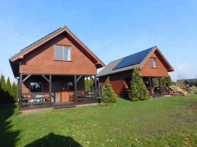 Gemütliches Ferienhaus in Karsibór mit Garten, Terrasse und Grill