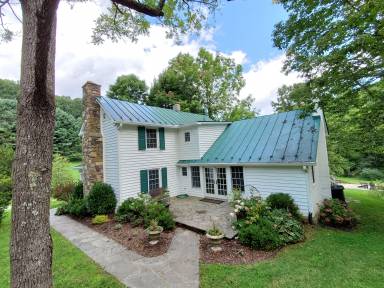 Farmhouse  Roanoke