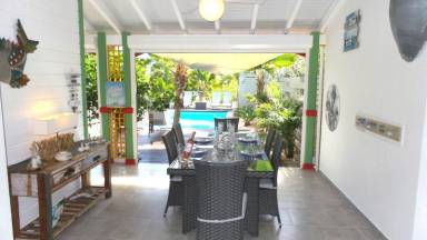 House Orient Bay