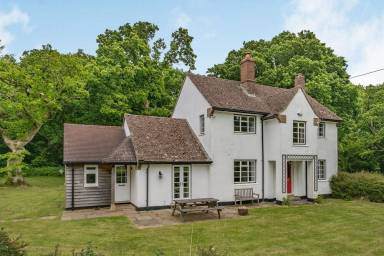 Cottage  Marlborough