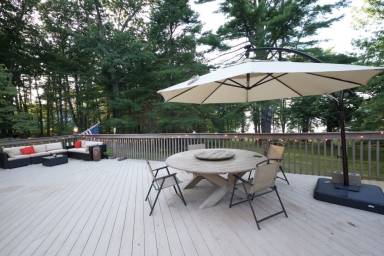 House Balcony/Patio Eldred