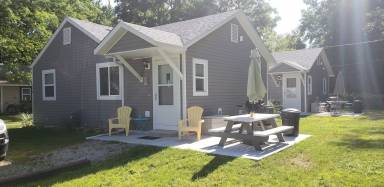 Cottage Lakeport