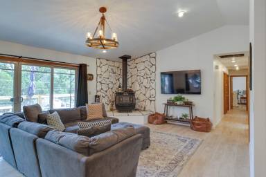 House Groveland