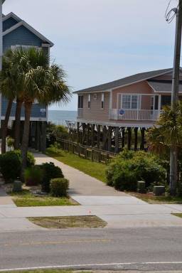 Condo Garden City