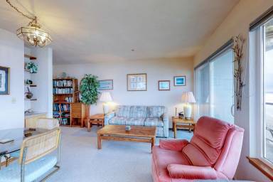 Condo  Newport