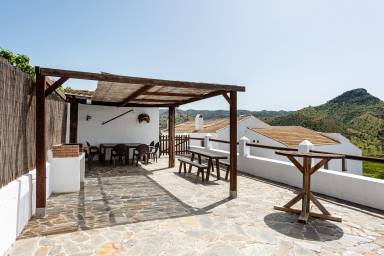 Casa vacacional apta para familias con jardín, terraza y barbacoa | Vistas a la montaña | Admite perro