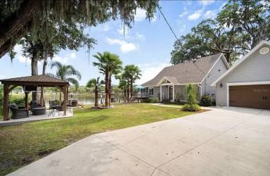 House Riverview