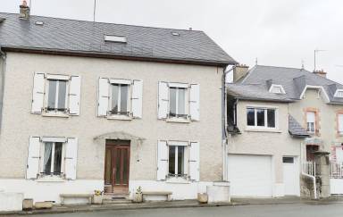 Apartment Yard Treignac