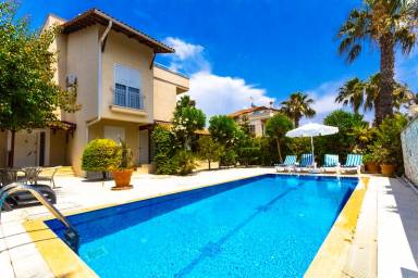 Villa  Kadriye Mahallesi