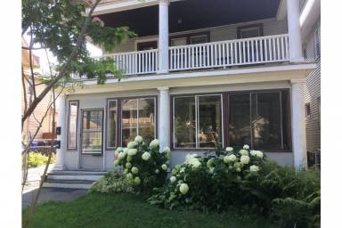 House  Detroit - Shoreway