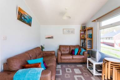 Chalet Yard Ferryside