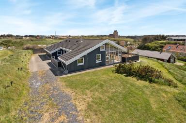 Ferienhaus mit Terrasse, Whirlpool und Grill
