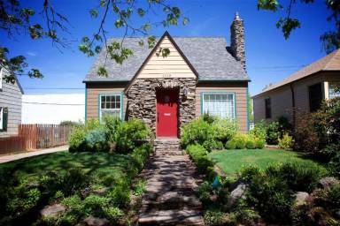 House Salem