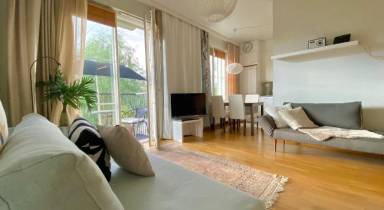 100 m² Apartment