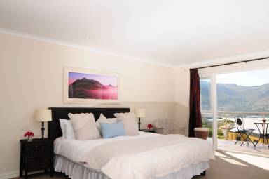 Accommodation Balcony Hout Bay Harbour