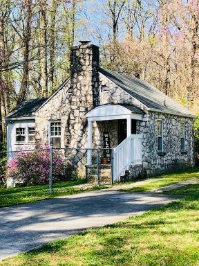 Cottage Knoxville