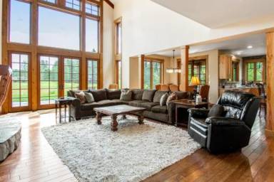 297 m² House