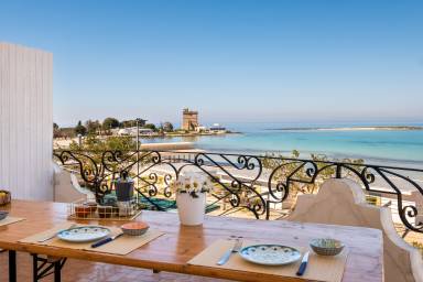Casa con giardino e terrazza | Vista sul mare | Vicino alla spiaggia | Ammette animali domestici
