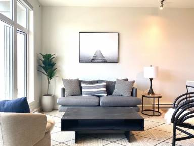 Condo Sidney