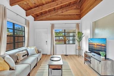 Apartment Pet-friendly West Hollywood