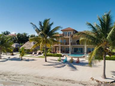 Villa Placencia