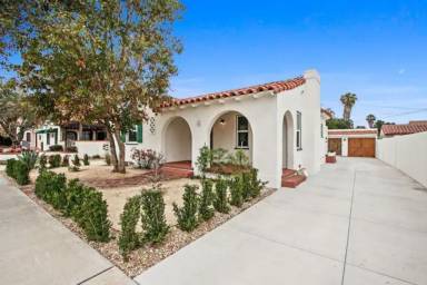 House Kitchen Tustin