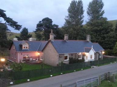 Bed and breakfast  Lanark