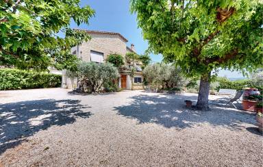 Appartement avec terrasse et barbecue
