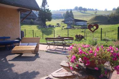 Erholung im Hochschwarzwald in geräumigen Ferienwohnungen in Oberried - HomeToGo