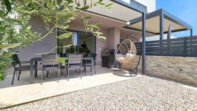 82 m² House