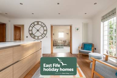 Fully equipped wonderful house with barbeque & garden