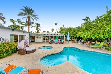 Dom Palm Springs