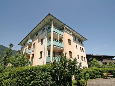 80 m² Apartament
