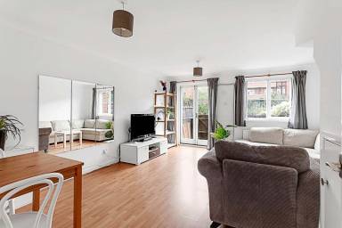67 m² House