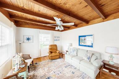 Airbnb  Oak Island