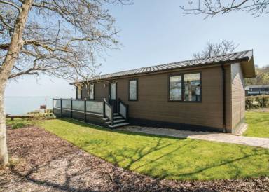 Lodge East Cowes