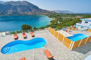 Villa Pool Asprouliani