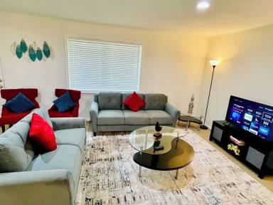 Family-oriented beautiful house with barbecue & yard | Suitable for remote work