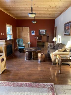 Cabin  Ely