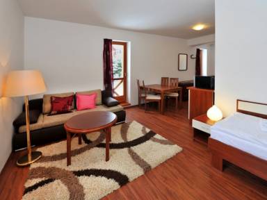     
    65 m² Apartament
        ∙ 4 gości
        ∙ 1 sypialnia
