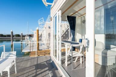 Levante 7 - Nomastay House Boats