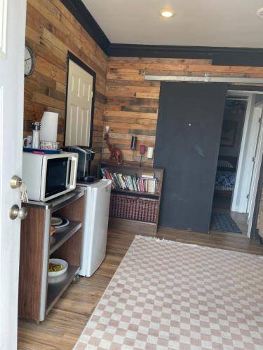 Suite with King Size Bed — photo 3